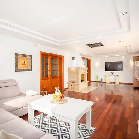 Luxury Villa Ivana Marina Exterior photo