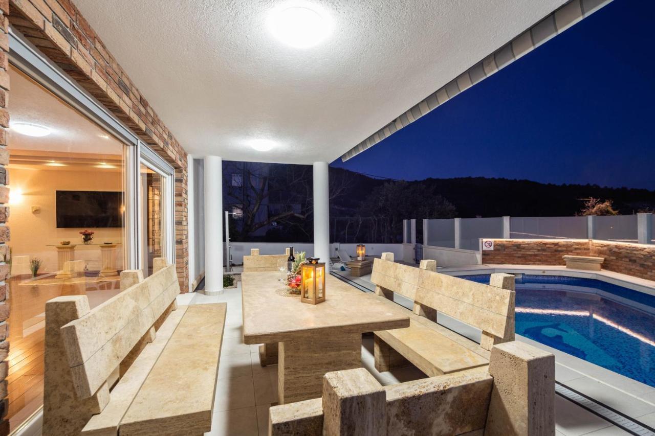Luxury Villa Ivana Marina Exterior photo